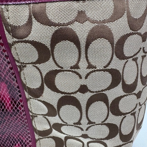 Y2k Coach Signature Python Stripe‎ Tote Bag Raspberry - Picture 12 of 14